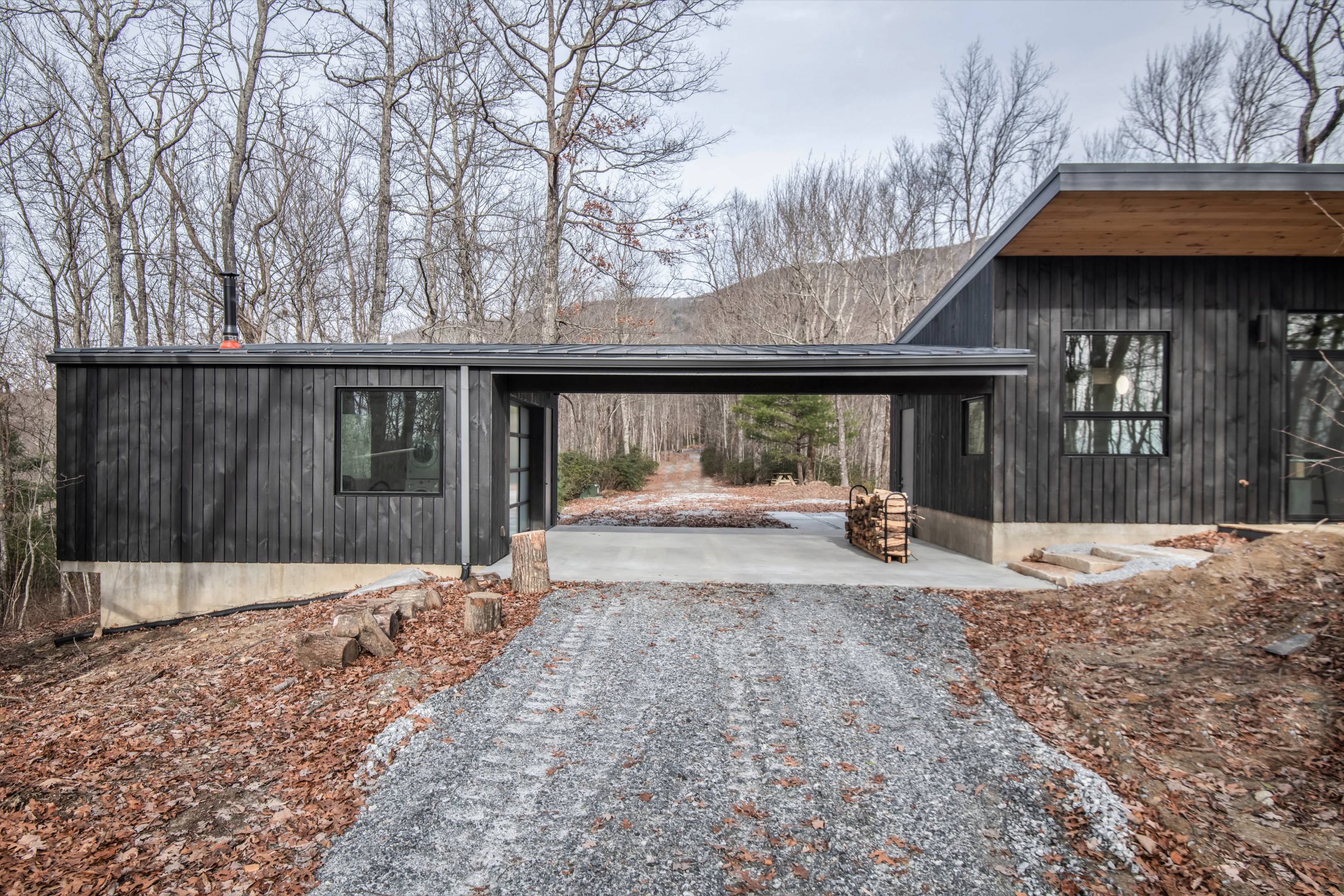 asheville-architects-sapphire-cabin-exterior-5